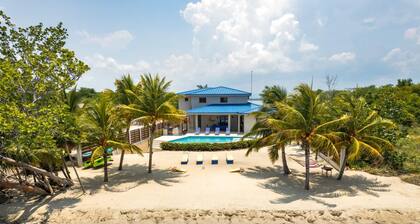 5 Bedroom Beachfront Villa w/ Large Pool & Staff