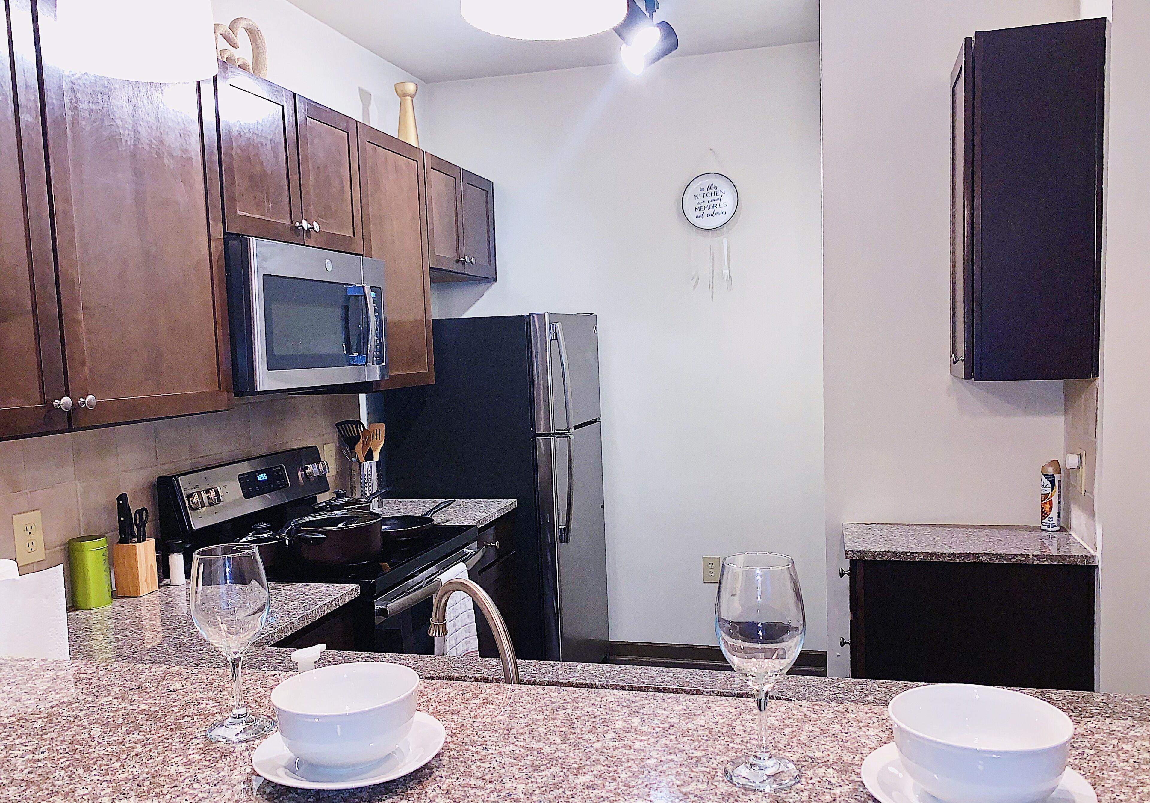 Luxurious and Cozy Condo in Midtown