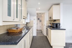 公寓, 独立浴室, 城市景观 (First floor Apartment) | 共用厨房