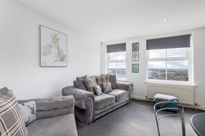 公寓, 独立浴室, 城市景观 (First floor Apartment) | 酒廊