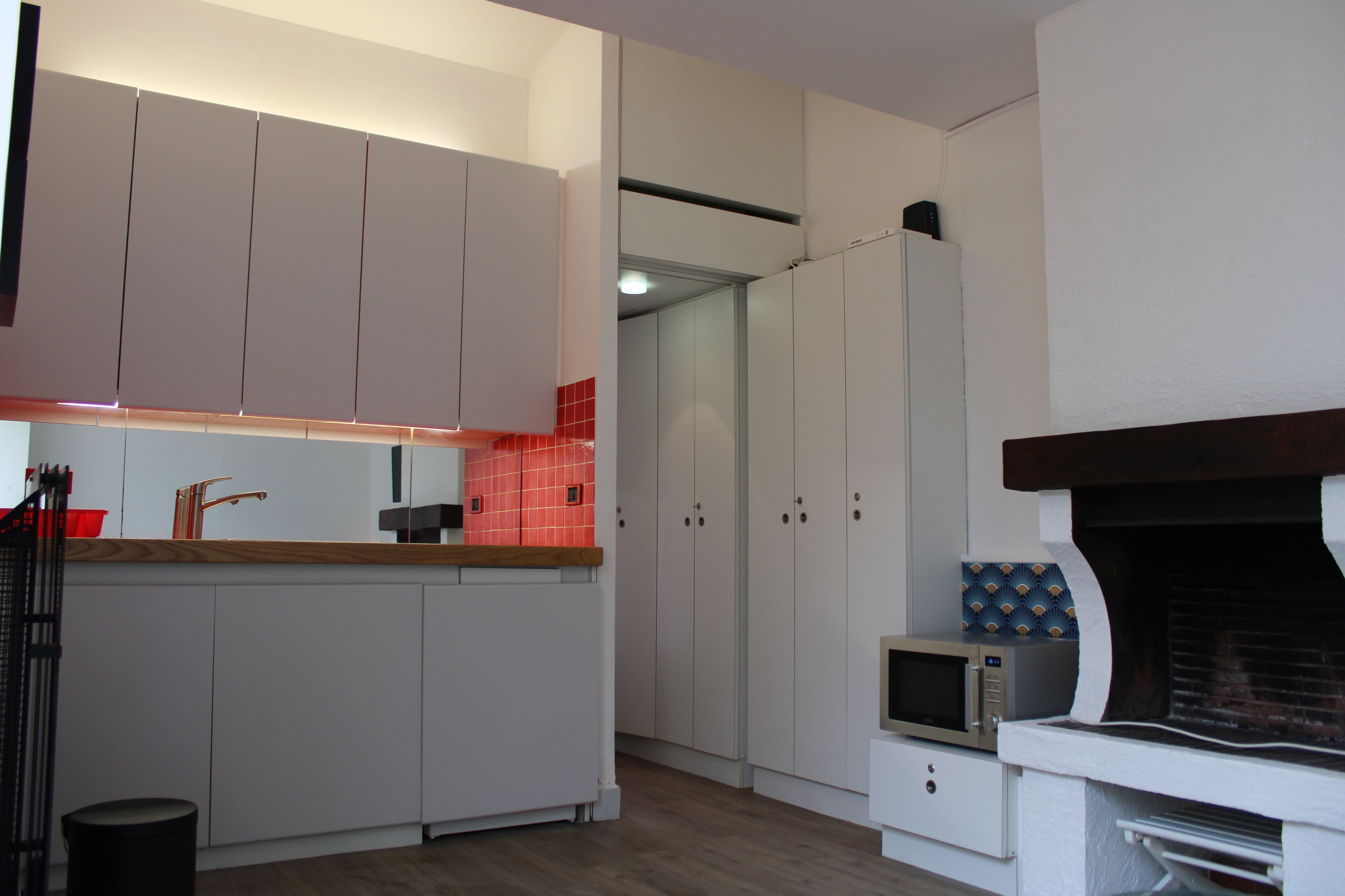 MONT VENTOUX, maisonnette typique provençale