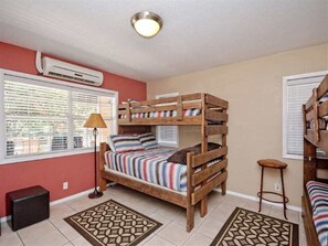 4 soverom, wi-fi (inkludert) og sengetøy