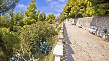 Enceinte de lâhĂ©bergement