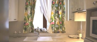 Luxury Suite Jasmin-Two Bedroom Suite with Hot Tub