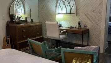2 bedrooms, desk, iron/ironing board, travel crib