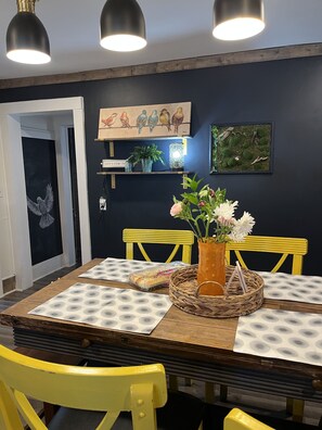 Dining - Doves Nest Guest House<br> Tranquil & Relaxing  (Ste. Genevieve)