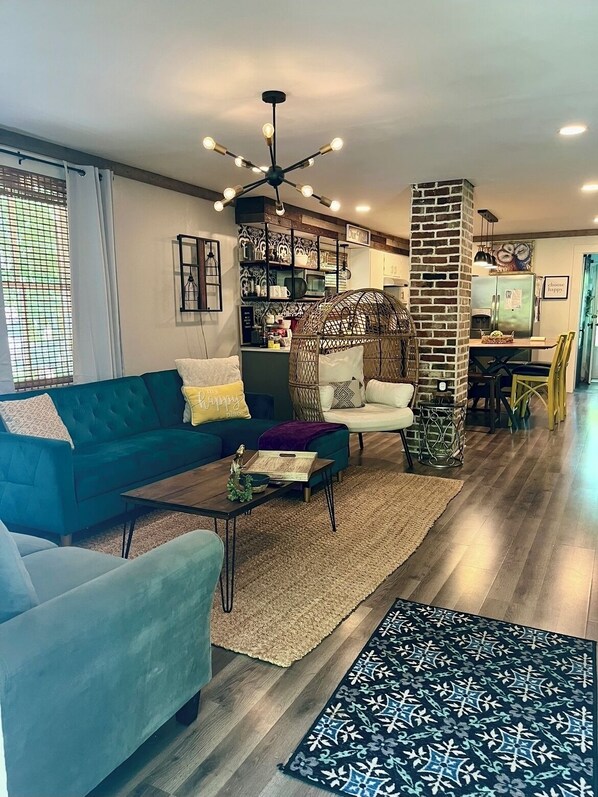 Smart TV, fireplace, books