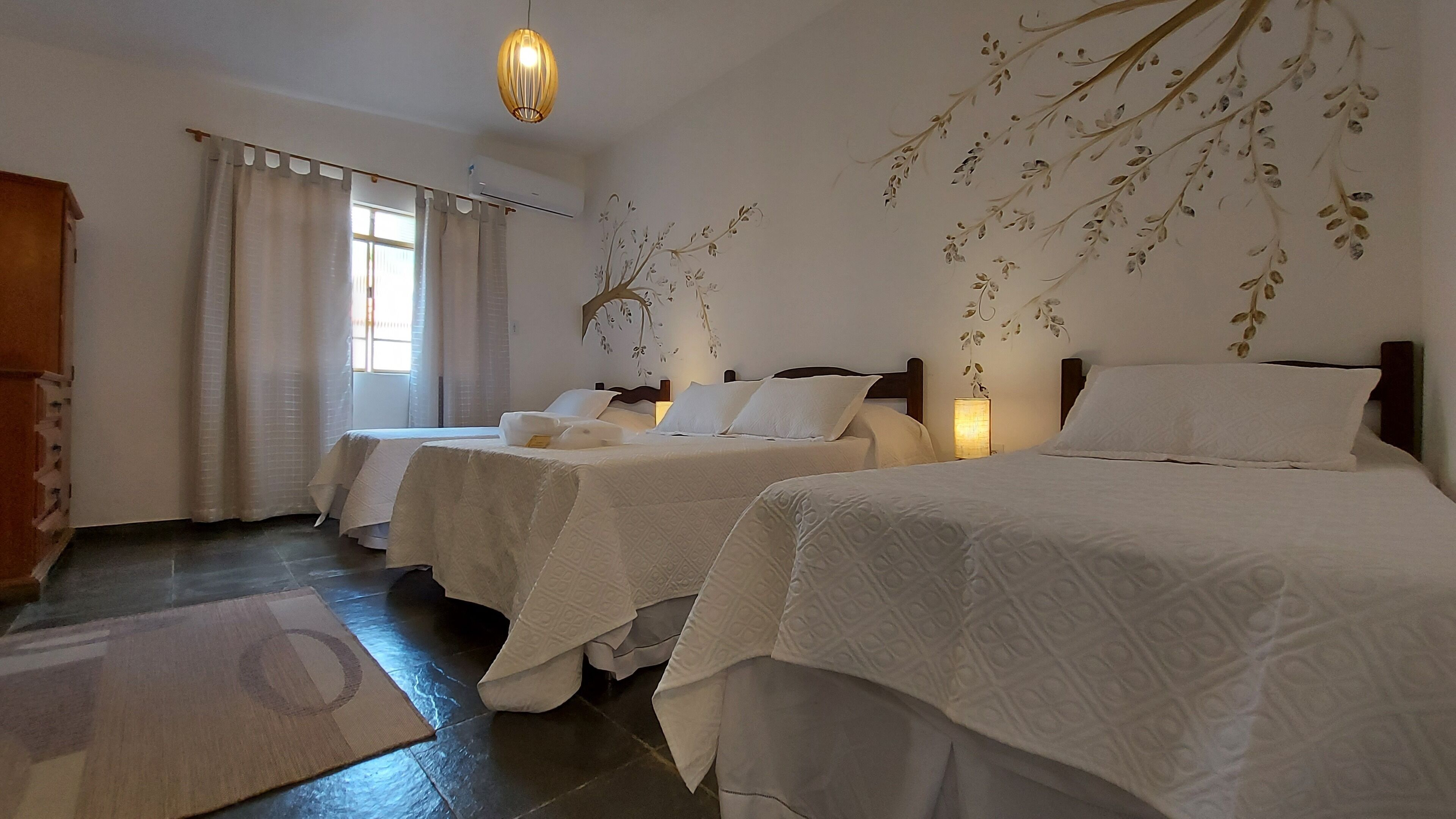 Minibar, wifi gratis y ropa de cama 