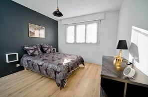 7 chambres, fer et planche Ă repasser, Wi-Fi, draps fournis