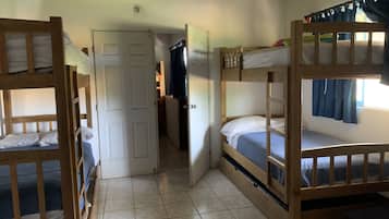 3 chambres, draps fournis