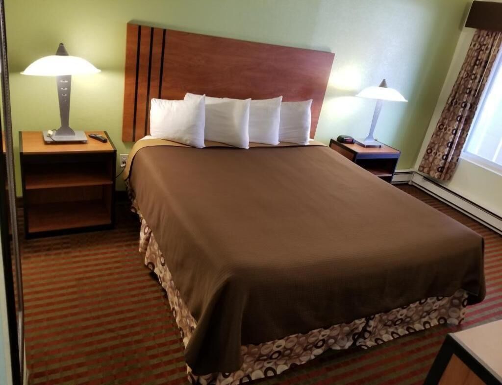 1 bedroom, in-room safe, desk, iron/ironing board
