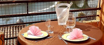 Lovely apartment, superb view, south-facing terrace