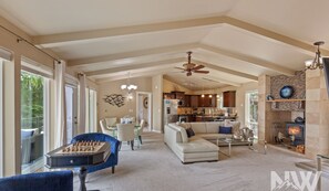 Smart TV, fireplace, ping pong, books