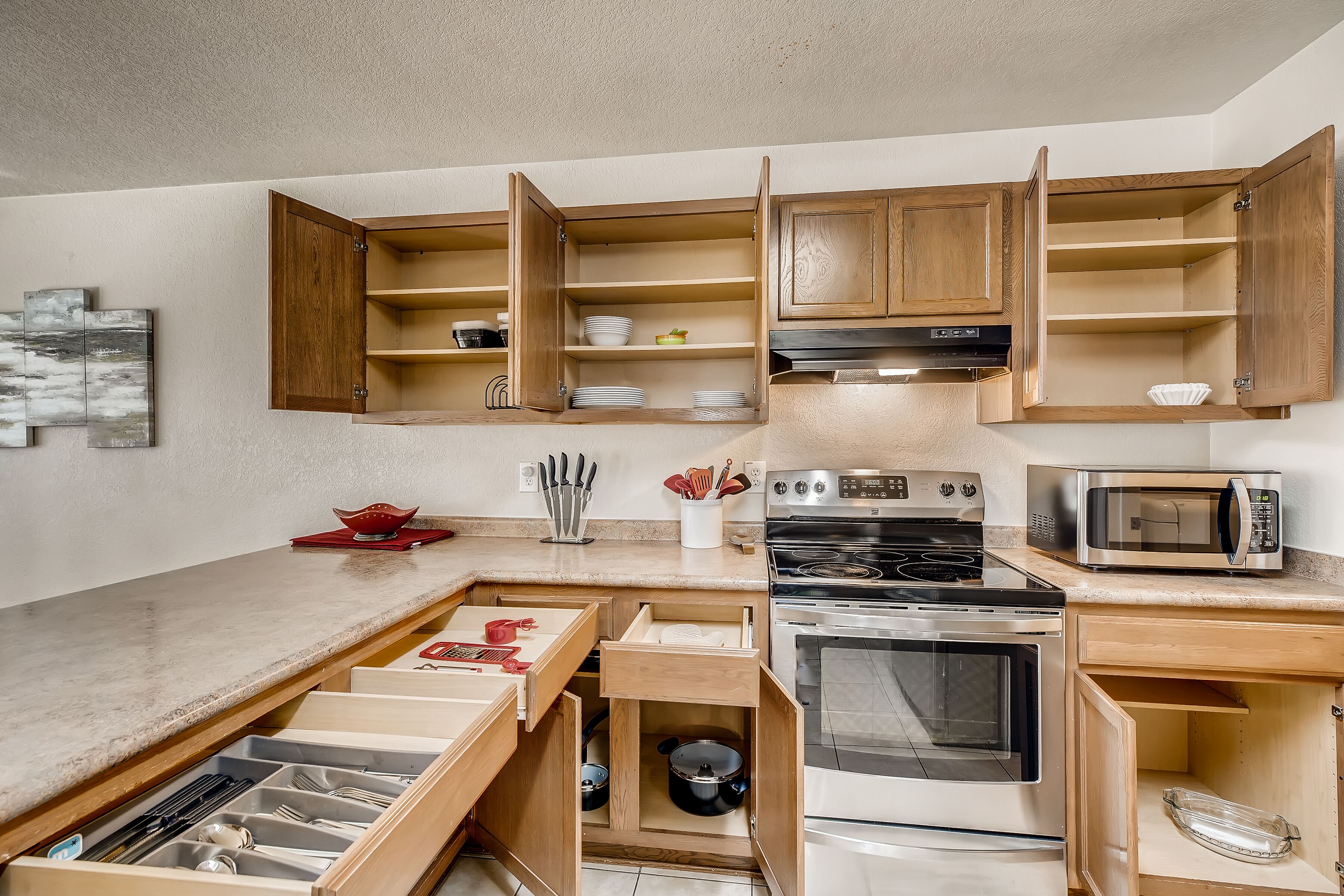 *OPEN*POOL/PARK Access*#6 Outside of Lackland/SEAWORLD/SIXFLAGS