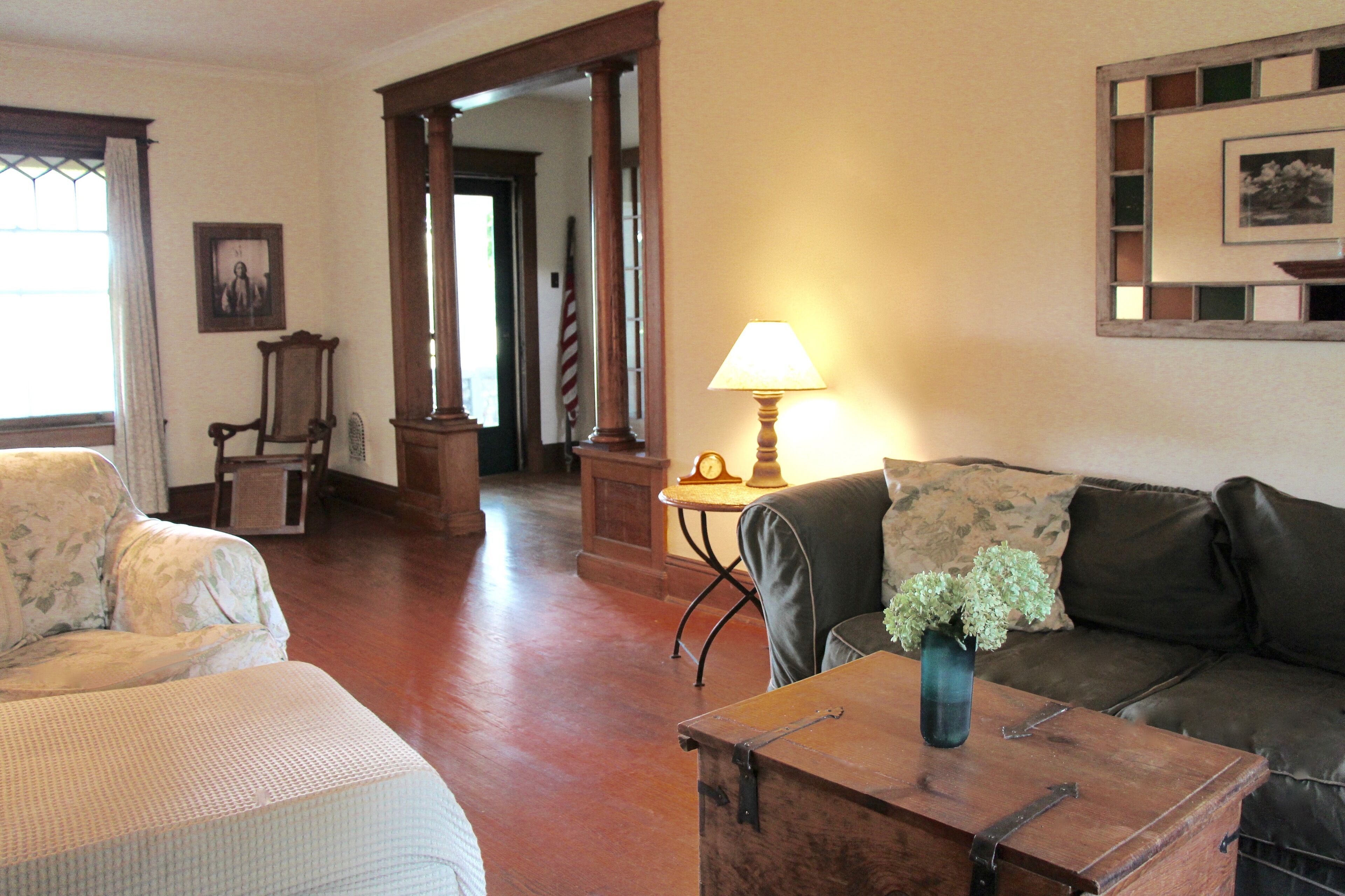 A "Modern Country Classic", near Rhinebeck & BARD