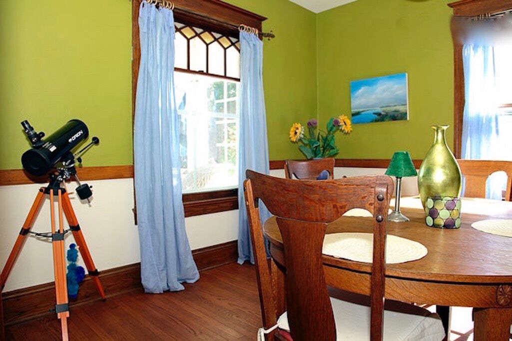 A "Modern Country Classic", near Rhinebeck & BARD