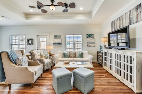 Sandy Feet Retreat by Book That Condo