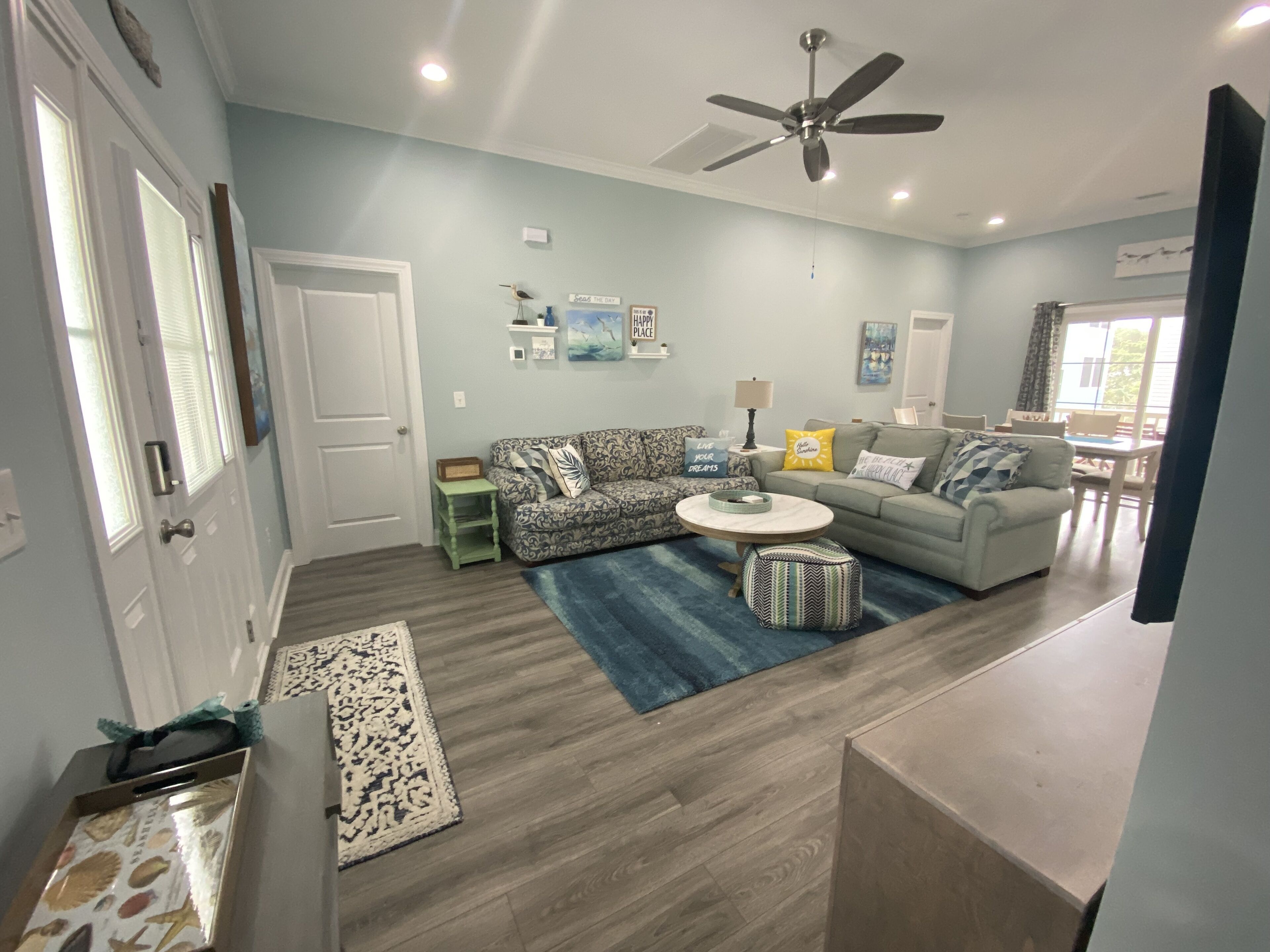 Hello Sunshine - 4 Bedroom 2nd row Beach House - Sleeps 14 *Heated Pool and Spa