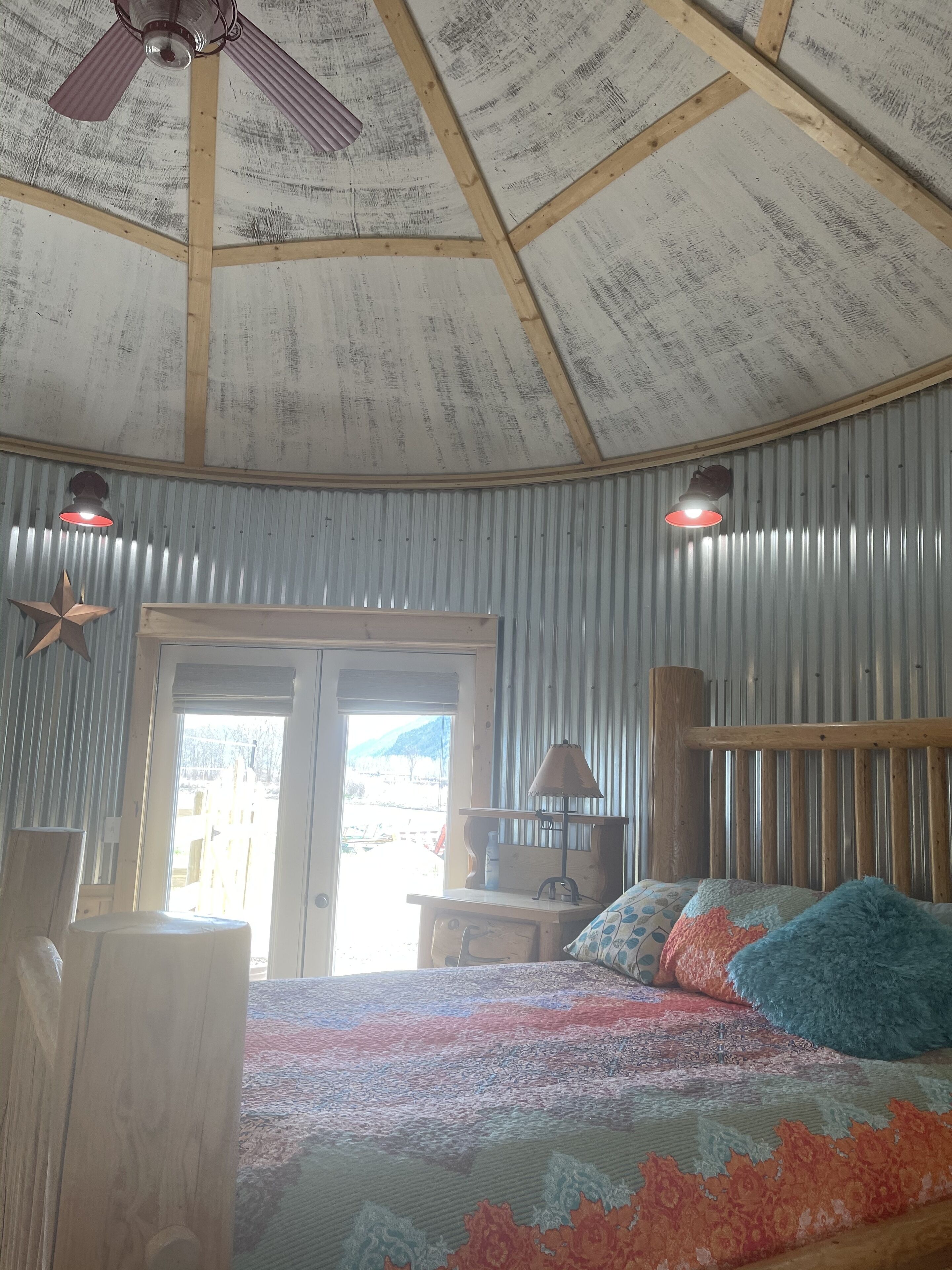 THE SILO CHATEAU<br> Sleep in a glamorous grain silo, on the Clark Fork River in MT