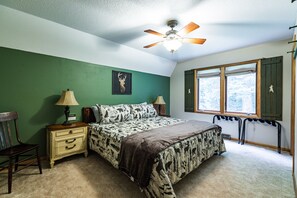 4 Schlafzimmer, Bügeleisen/Bügelbrett, kostenloses WLAN, Bettwäsche