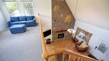 Smart TV, fireplace, table tennis, offices