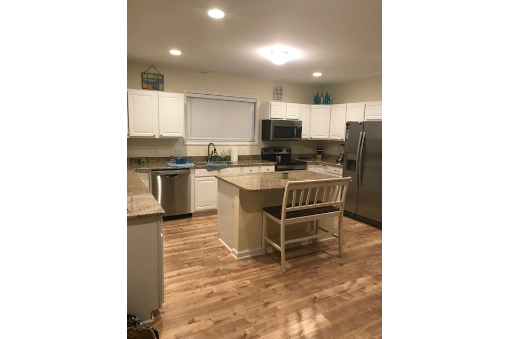 Perfect Rehoboth Beach Location less than 4 miles from the boardwalk! 