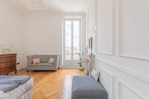 Interior - iFlat | Unforgettable in front of Colosseum (Roma)