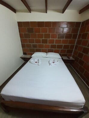 2 habitaciones, wifi gratis y ropa de cama 
