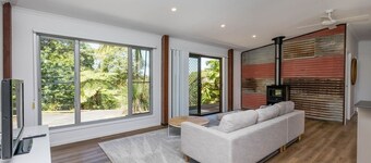 Farm-Stay Cabin-Spectacular Views