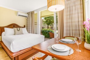 Iron/ironing board, Internet, bed sheets, wheelchair access