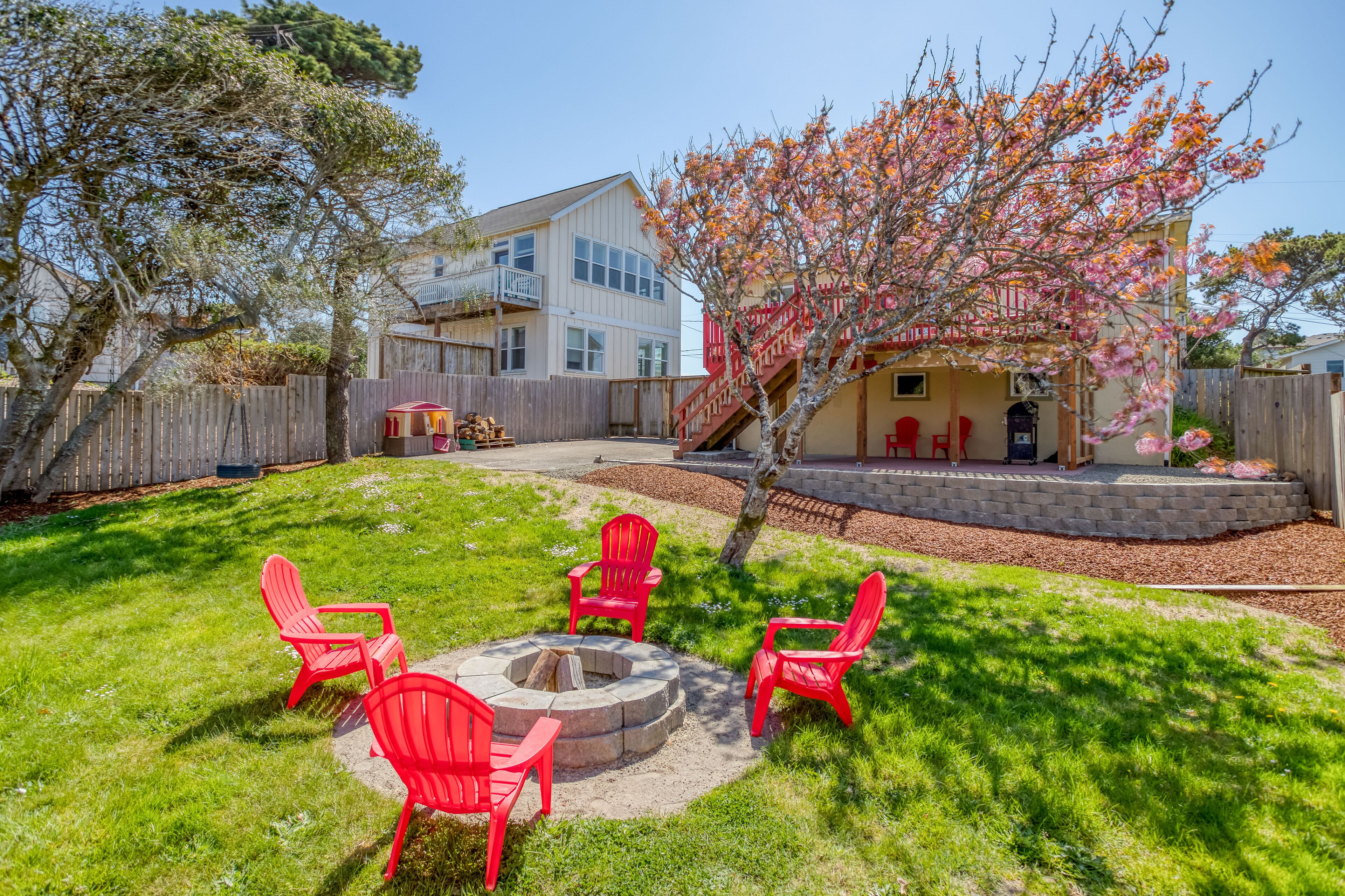 Two Bedroom Home with Large Yard Near the Beach