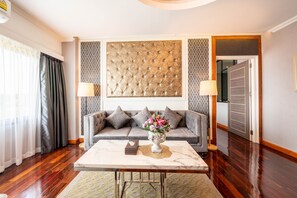 Executive Room | Living area