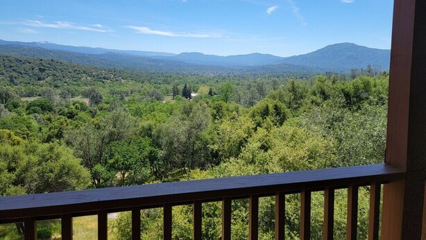 Panoramic House | View from room - Ahwahnee House (Ahwahnee)