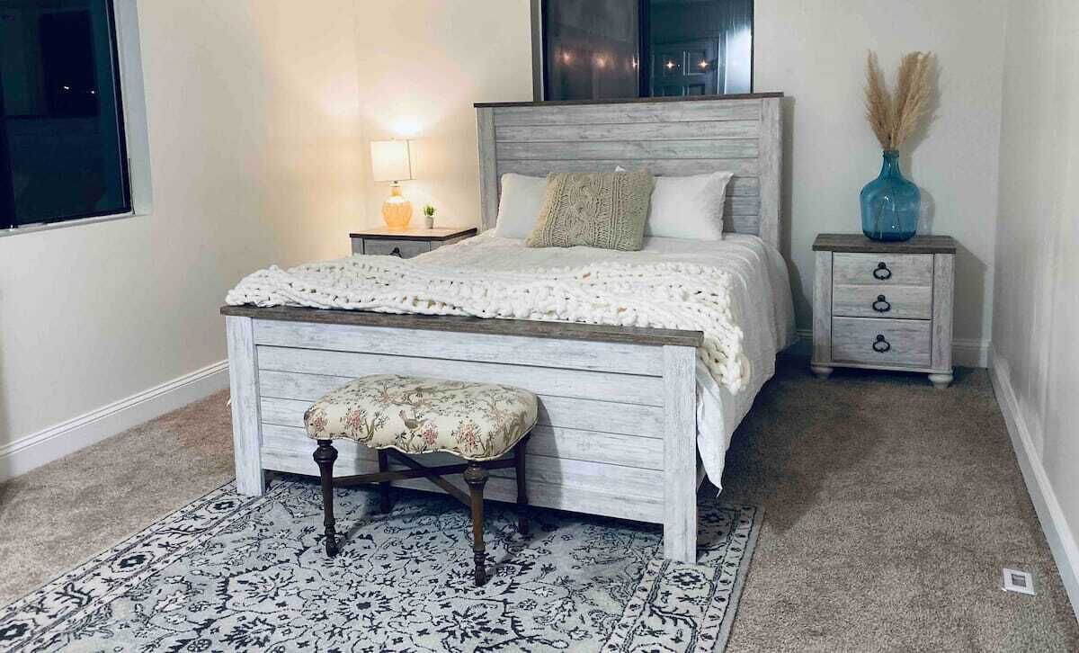 Light & airy home w/private hot tub on golf course