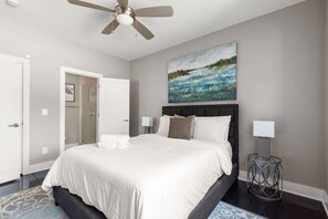 Unclassified image, 2 of 48, button