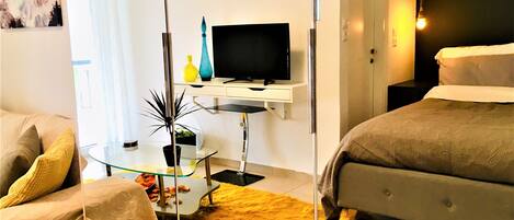 1 chambre, fer et planche à repasser, Wi-Fi gratuit, draps fournis