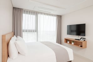 Desk, soundproofing, free WiFi, bed sheets - CENTUMMARK Hotel Yangyang (Yangyang)