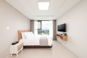 Desk, soundproofing, free WiFi, bed sheets - CENTUMMARK Hotel Yangyang (Yangyang)