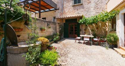 Maison de vacances Colomer avec balcon, Wi-Fi et jardin