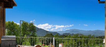 Apartment Sa Pintadera with Mountain View, Wi-Fi & Terrace