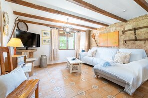 TV - Holiday Villa Can Corro with Mountain View, Wi-Fi, A/C, Pool, Garden & Terrace (Alcudia)
