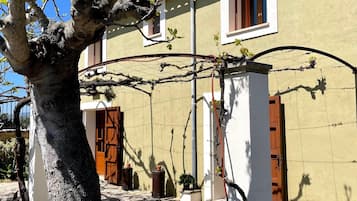 Enceinte de lâhĂ©bergement