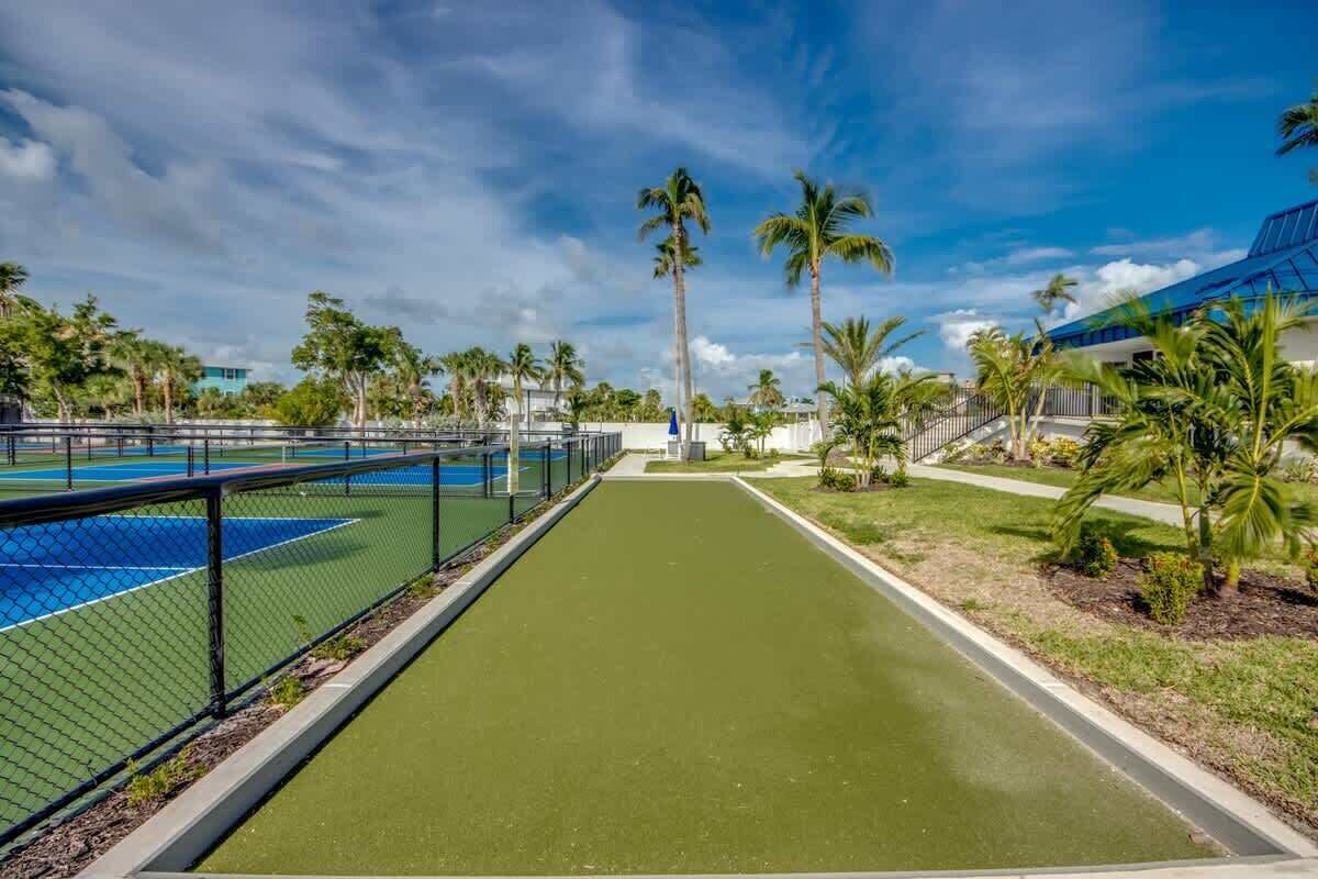 Sport court