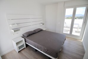 2 camere, ferro/asse da stiro, Wi-Fi gratuito, lenzuola