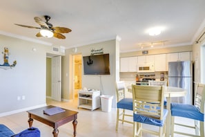 Fridge, microwave, stovetop, dishwasher