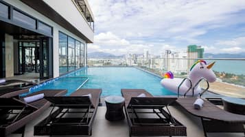 Alberca al aire libre