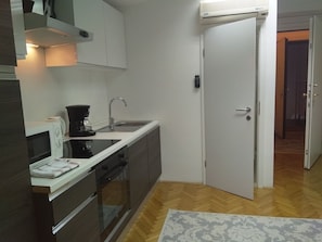 Fridge, microwave, oven, dishwasher