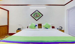 Deluxe Double Room | Desk, soundproofing, iron/ironing board, free WiFi - Treebo Atithi Bhavan, 1 Km From Ooty Lake (Ootacamund)