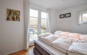 2 Schlafzimmer, Reisekinderbett, kostenloses WLAN