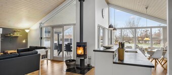 Amazing home in Brovst with kitchen